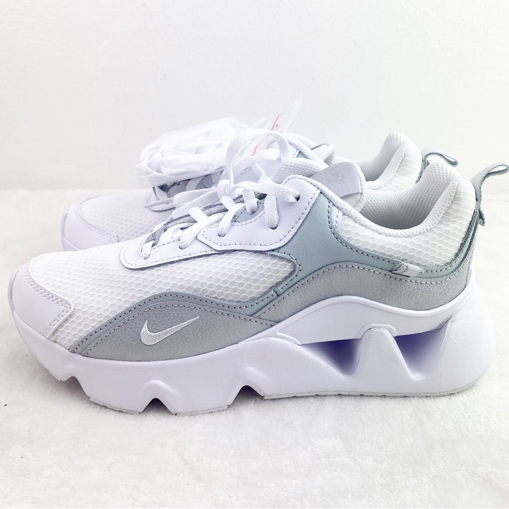 Nike Women's White and Light Gray Sneakers